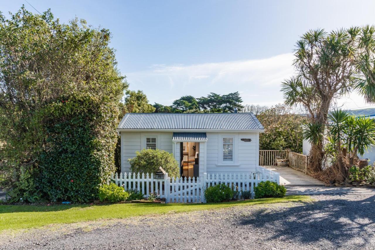 Kowhai Cottage & Studio Раглан Екстериор снимка